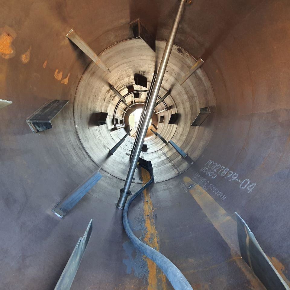 Sabbiatura serbatoio interno - Prima